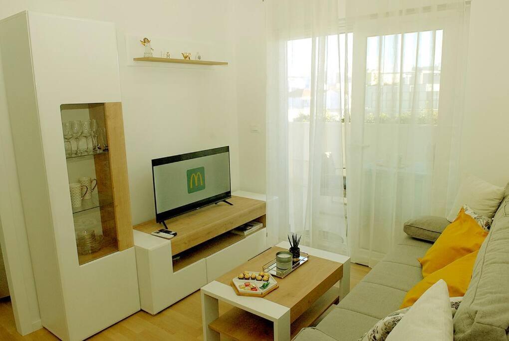 Camino - Near Mall Of Appartamento *
