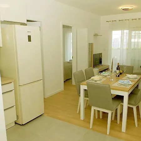 Camino Split - Apartment Near Mall Of Split Exterior photo