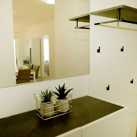 Camino Split - Apartment Near Mall Of Split Exterior photo